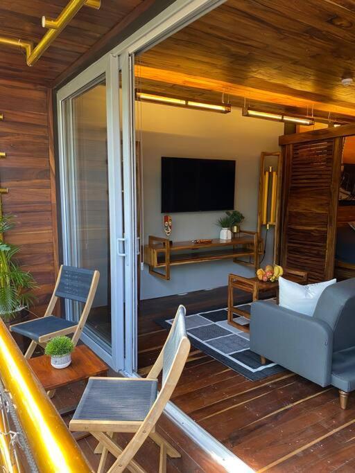 Unique In Playa - Walk To + 5th Avenue Apartamento Playa del Carmen